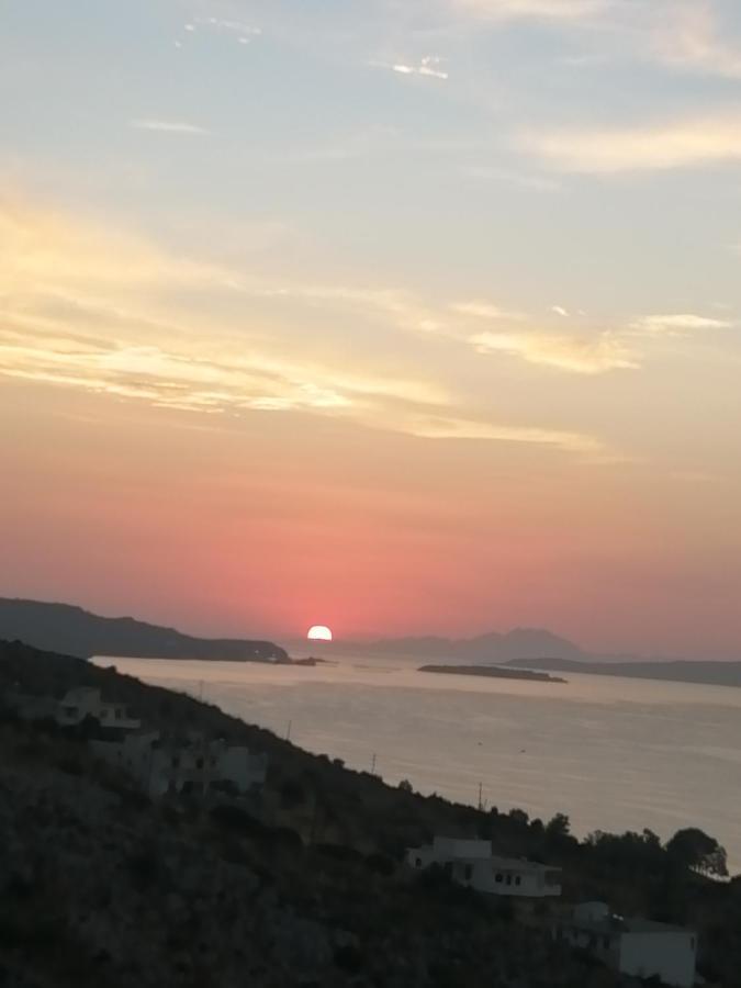 Mondethea Vantage Point Home Chrissi Akti Chania Exterior foto