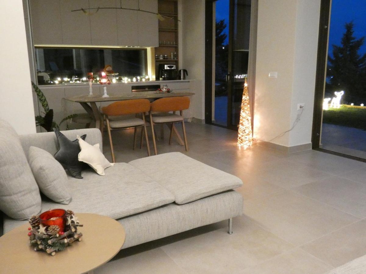 Mondethea Vantage Point Home Chrissi Akti Chania Exterior foto