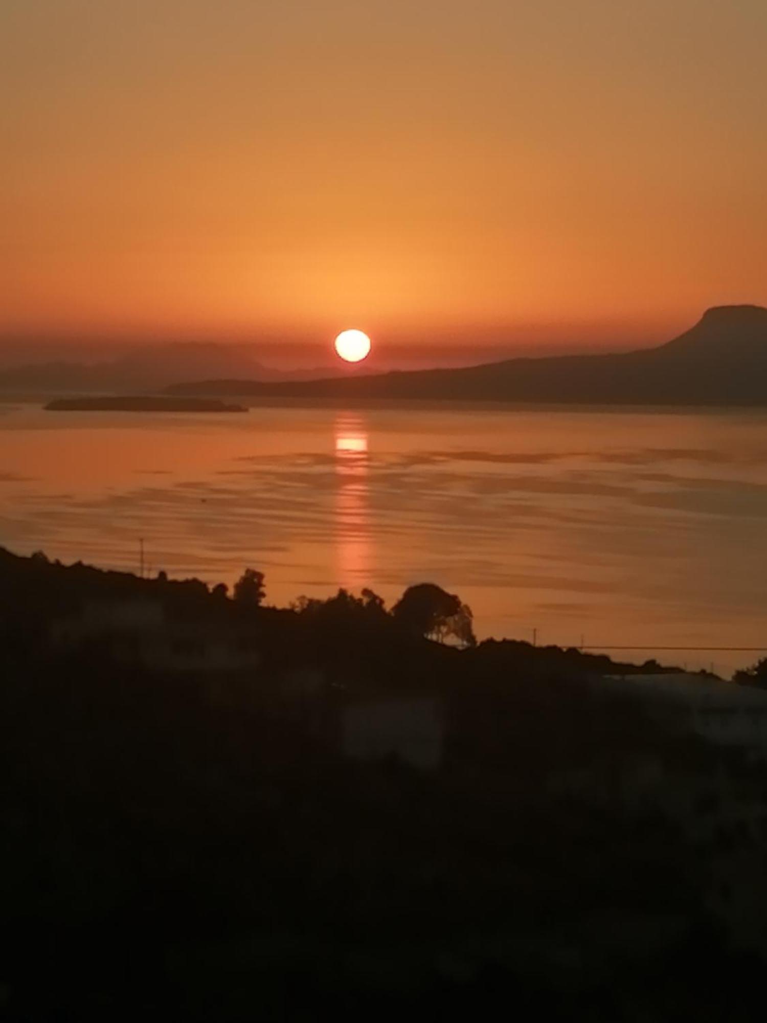 Mondethea Vantage Point Home Chrissi Akti Chania Exterior foto